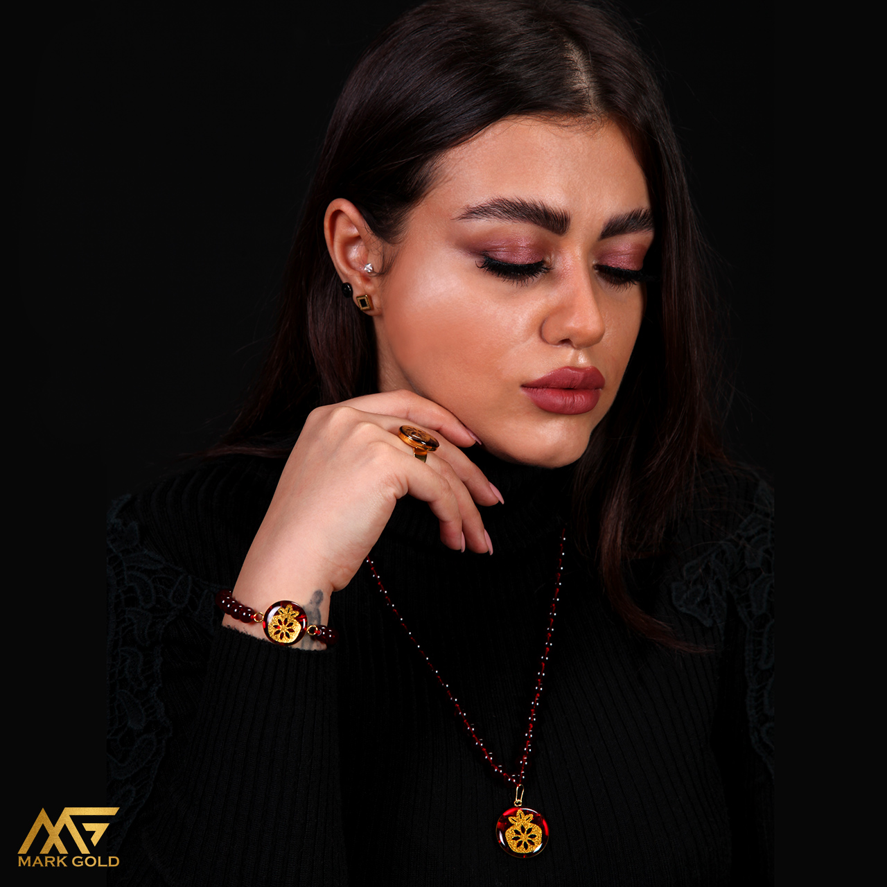 گردنبند شب یلدا