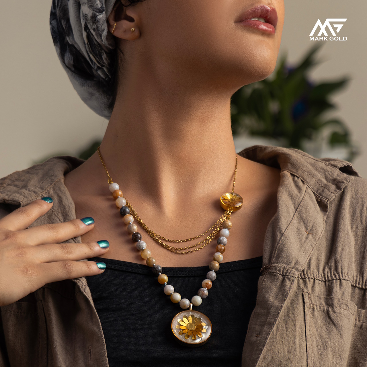 گردنبند گل بابونه