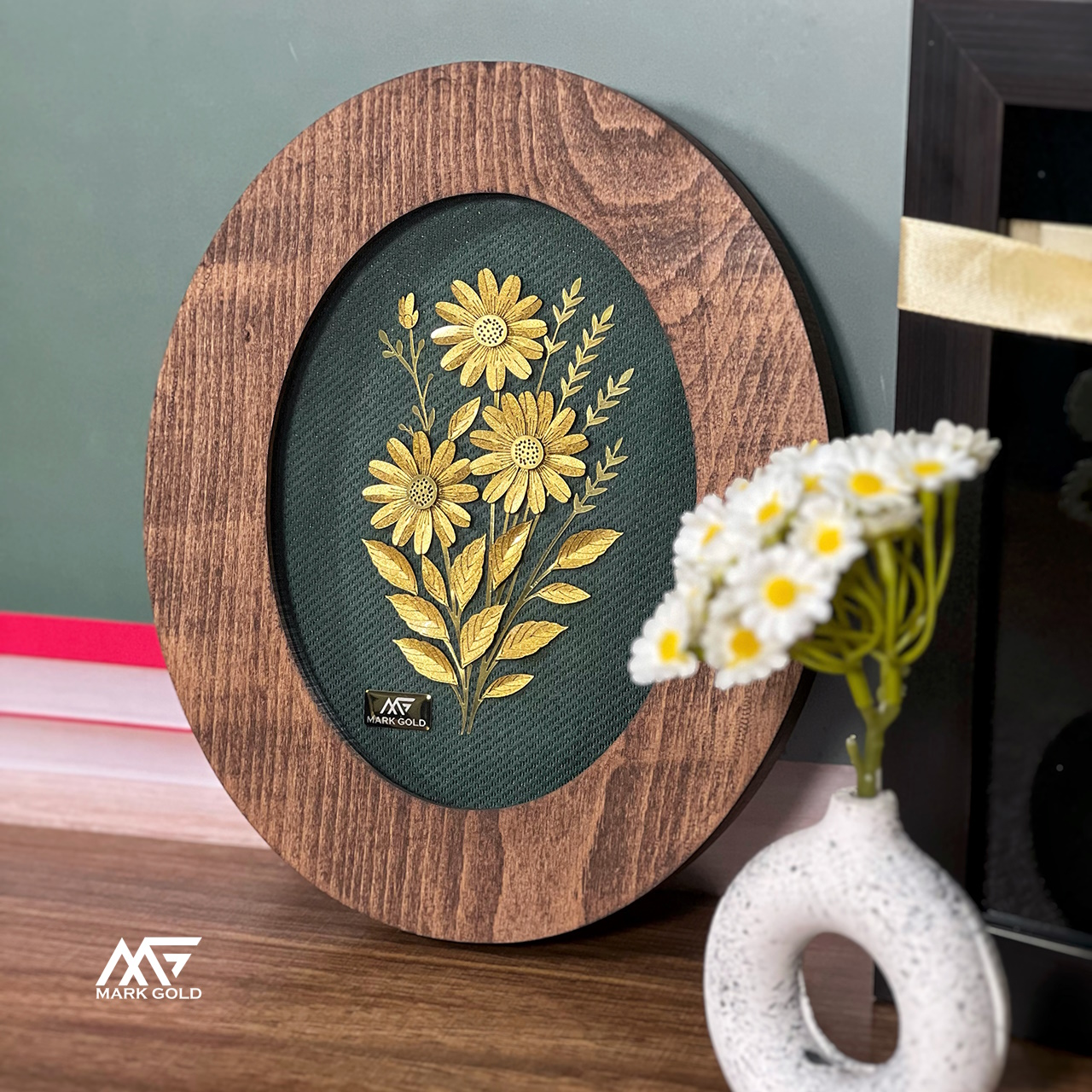 تابلو طلاکوب گل بابونه