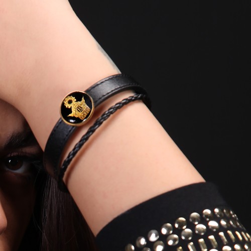 دستبند چرم روکش طلا طرح تاج