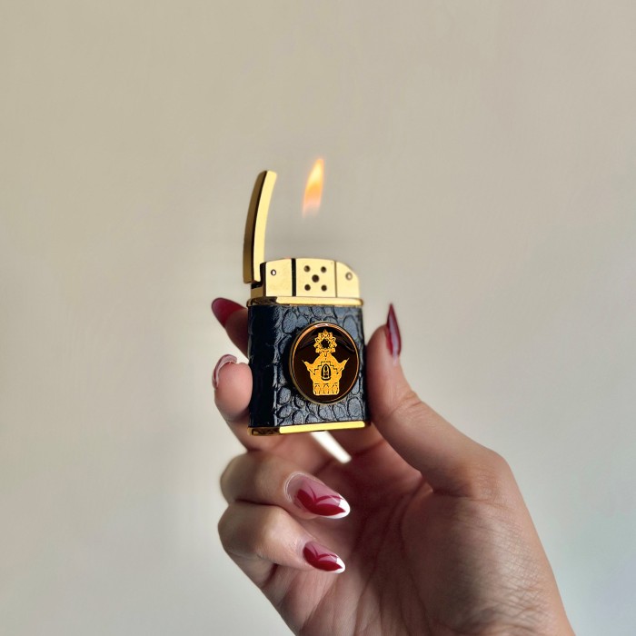 فندک چرم ورق طلا طرح تاج 3