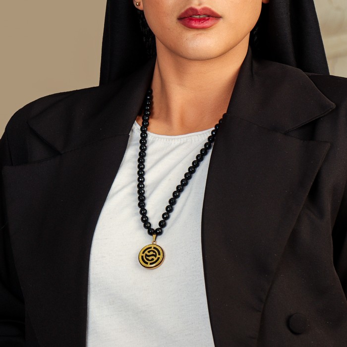 گردنبند دخترانه روکش طلا طرح لابیرنت