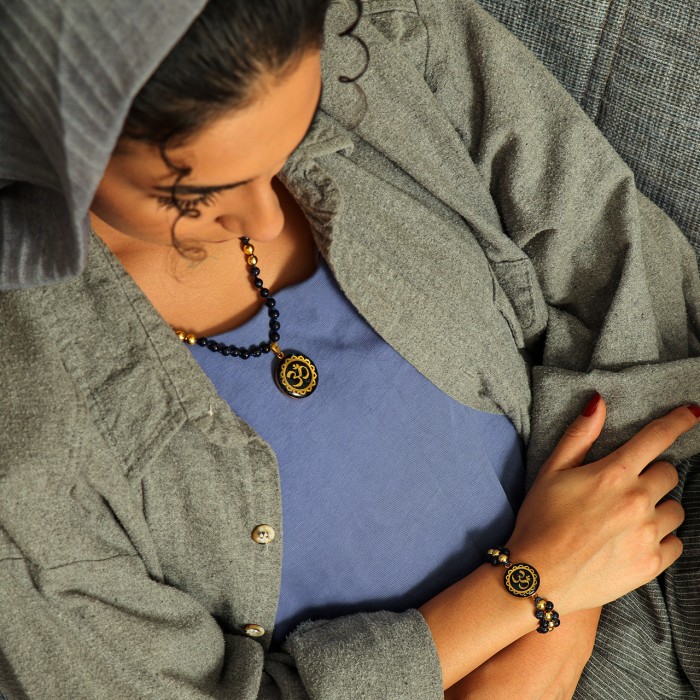 گردنبند دخترانه روکش طلا طرح اُم