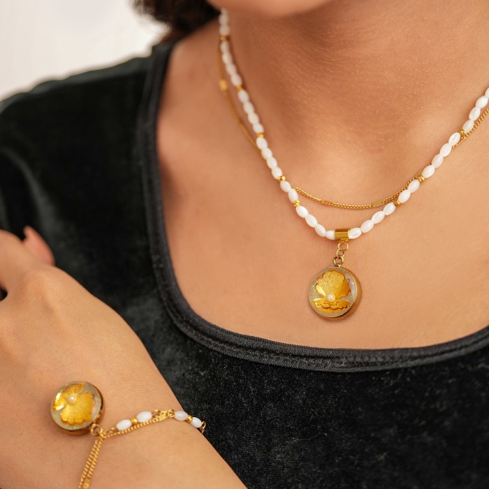 گردنبند روکش طلا طرح صدف