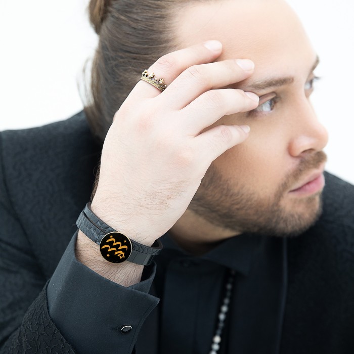 دستبند چرم روکش طلا ماه تولد بهمن سری یونانی