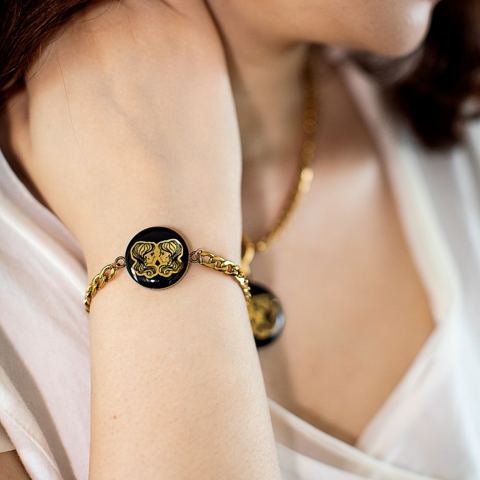 گردنبند دخترانه روکش طلا ماه تولد خرداد سری رویال