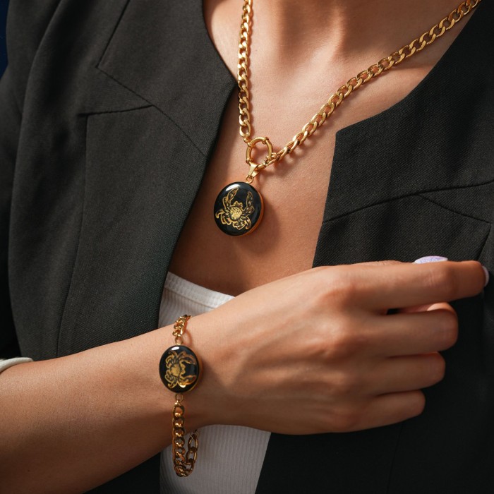 گردنبند دخترانه روکش طلا ماه تولد تیر سری رویال