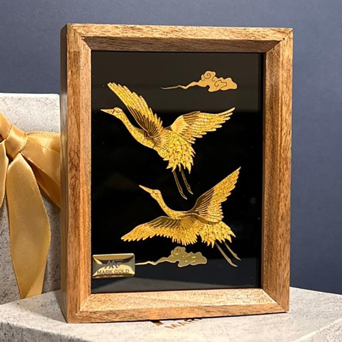 تابلو روکش طلا طرح  لک لک ها سری بامبو