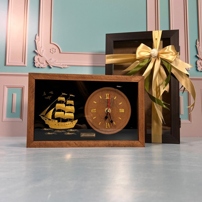 تابلو ساعت روکش طلا رومیزی طرح کشتی