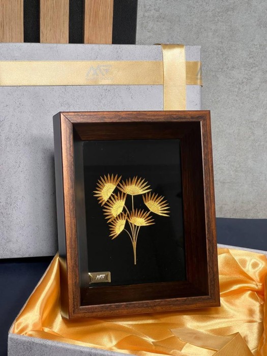 تابلو روکش طلا طرح برگ هاوایی 2