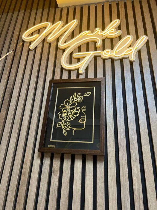 تابلو روکش طلا طرح مینیمال 9