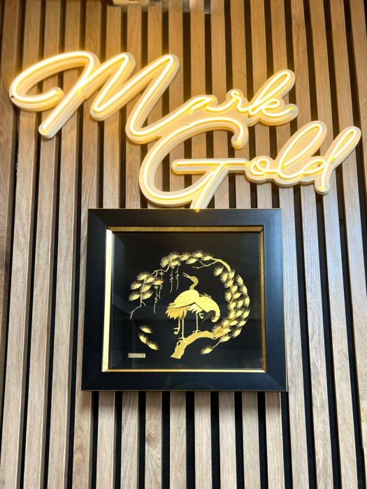 تابلو روکش طلا طرح لک لک ها