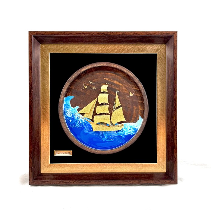 تابلو روکش طلا طرح کشتی بادبانی