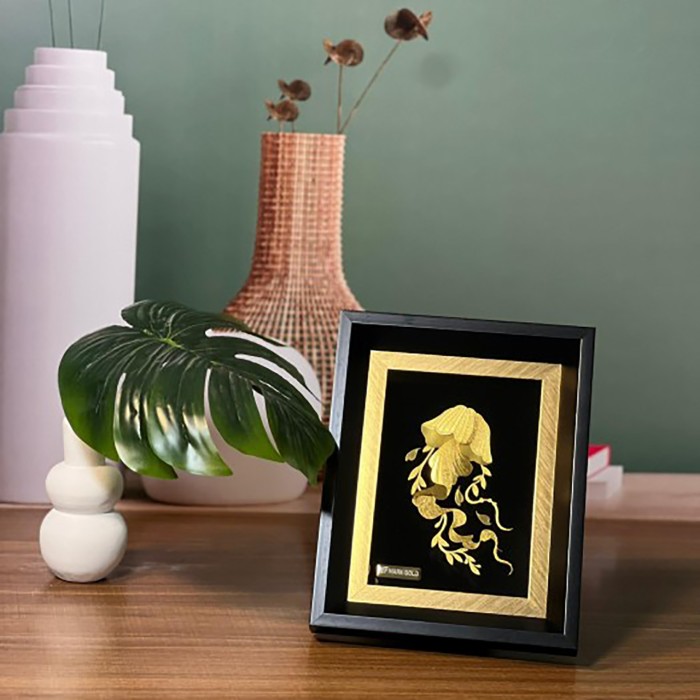 تابلو روکش طلا طرح عروس دریایی