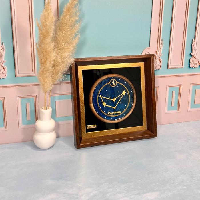 تابلو روکش طلا صورت فلکی ماه تولد دی