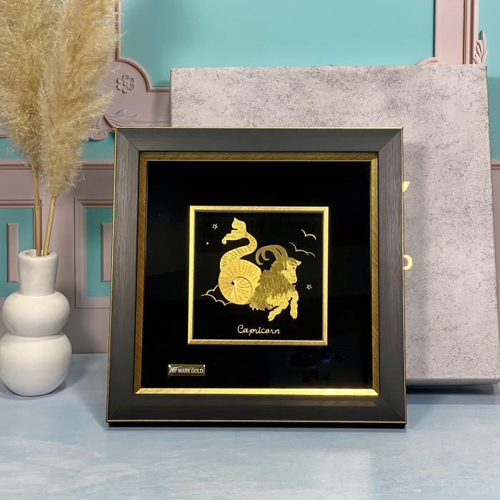 تابلو ورق طلا نماد ماه تولد دی سری کیهان