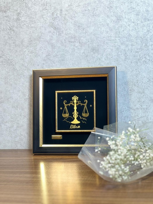 تابلو ورق طلا نماد ماه تولد مهر سری کیهان