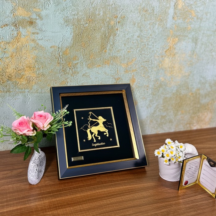 تابلو ورق طلا نماد ماه تولد آذر سری کیهان