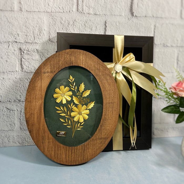  تابلو روکش طلا طرح زنبق سری زمرد