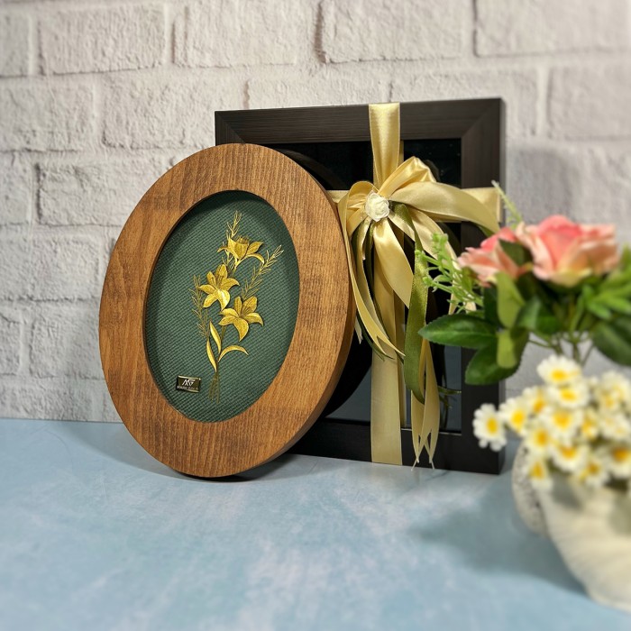 تابلو روکش طلا طرح رعنا سری زمرد