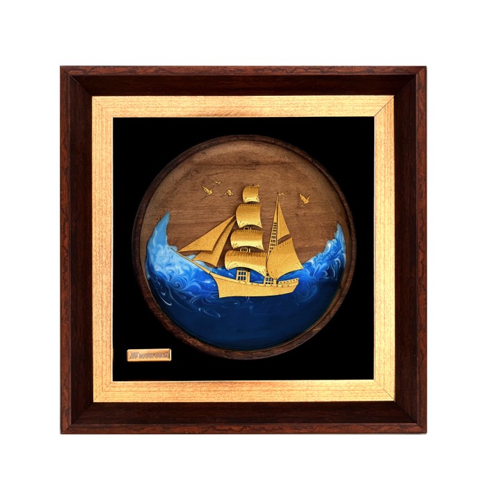 تابلو روکش طلا طرح کشتی بادبانی